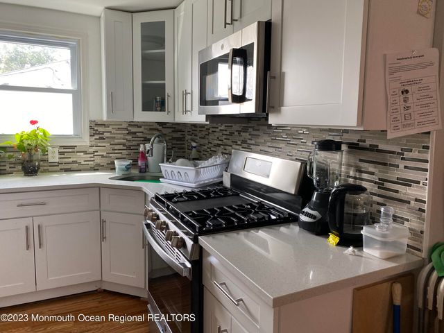35-37 Hudson Avenue, North Middletown, NJ 07748