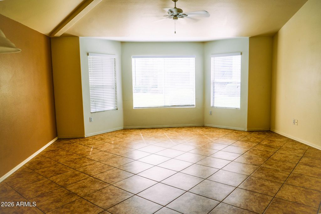 17017 N 12TH Street 1040, Phoenix, AZ 85022 — photo 4