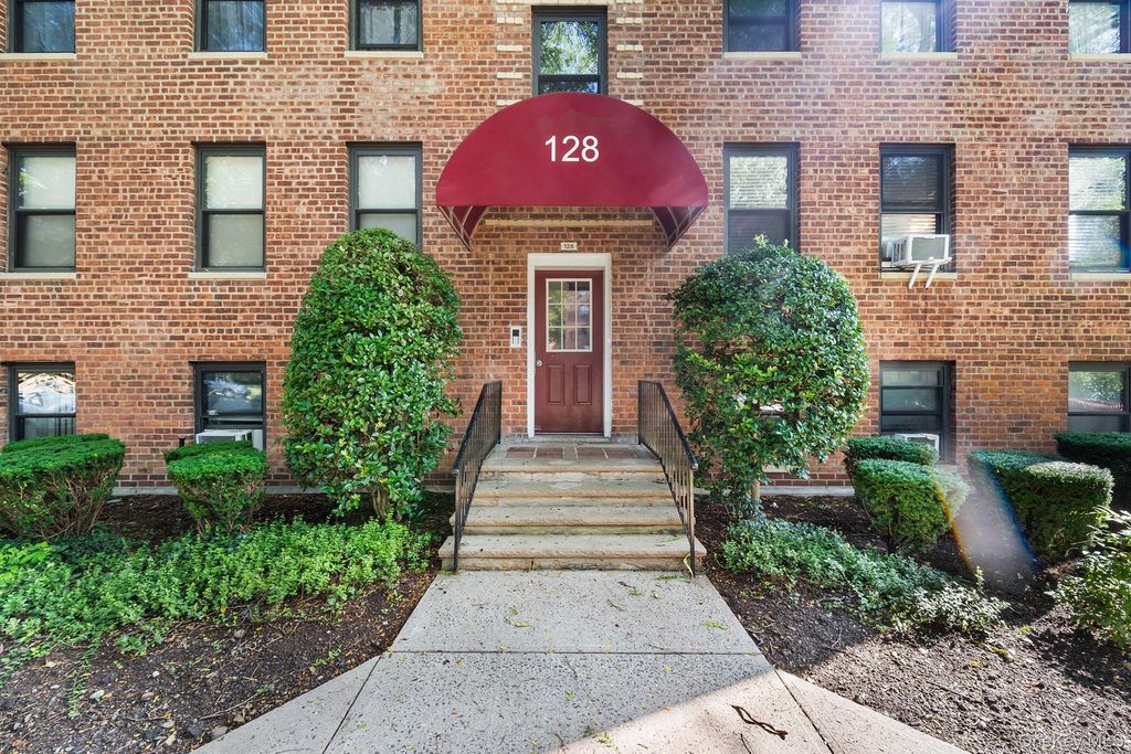 128 Richbell Road B4, Mamaroneck, NY 10538 — exterior