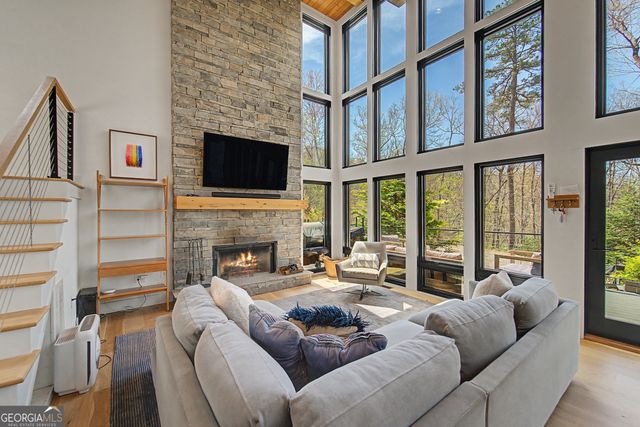205 Turtle Cove, Clayton, GA 30525