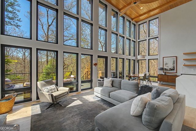 205 Turtle Cove, Clayton, GA 30525