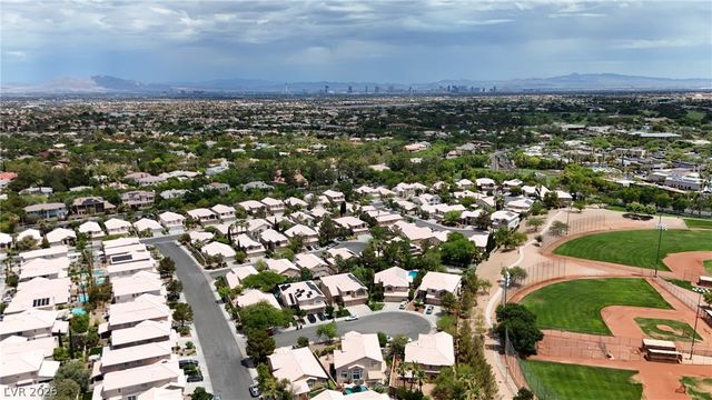 2009 Bloomfield Court, Las Vegas, NV 89134