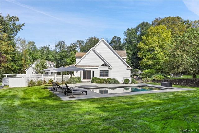 16 Old Logging Road, Pound Ridge, NY 10576