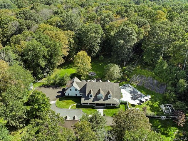 16 Old Logging Road, Pound Ridge, NY 10576