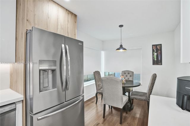 8946 SW 150th Ct Cir E, Miami, FL 33196