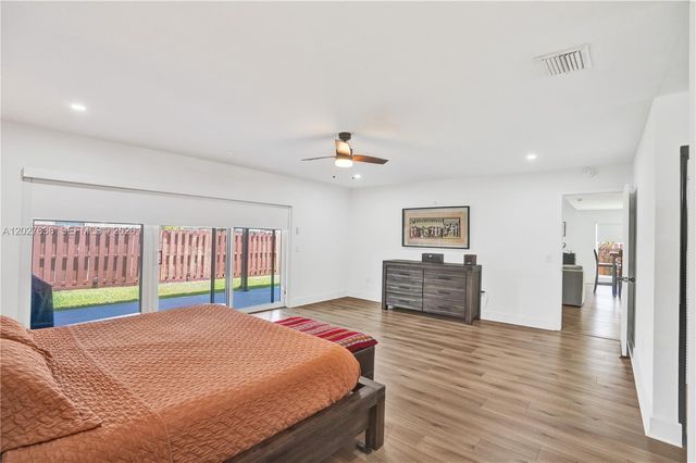 8946 SW 150th Ct Cir E, Miami, FL 33196