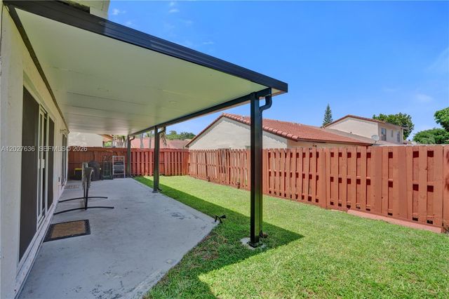 8946 SW 150th Ct Cir E, Miami, FL 33196