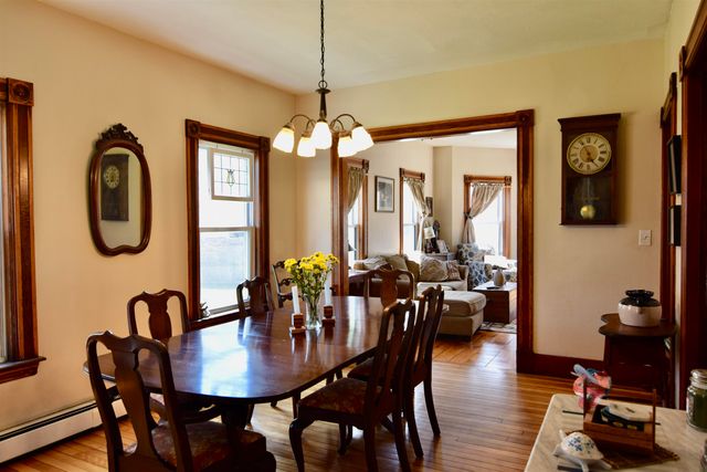 33 Court Street, Newport, NH 03773