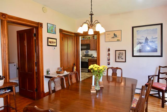 33 Court Street, Newport, NH 03773