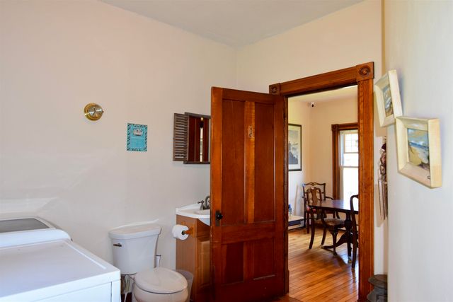 33 Court Street, Newport, NH 03773