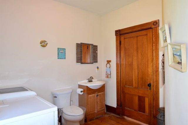 33 Court Street, Newport, NH 03773