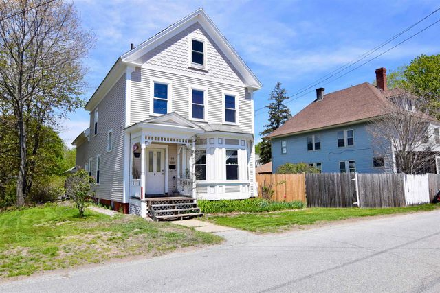 33 Court Street, Newport, NH 03773