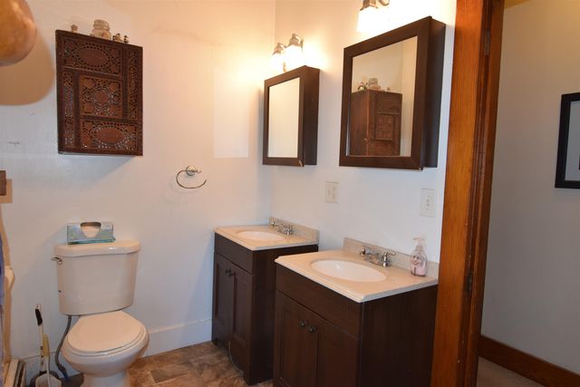 33 Court Street, Newport, NH 03773
