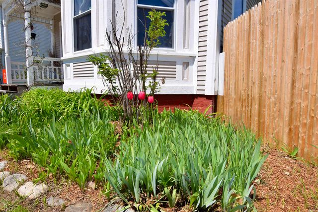 33 Court Street, Newport, NH 03773
