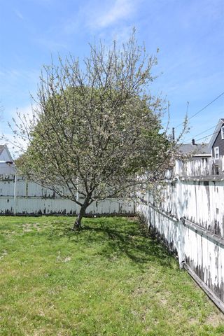 33 Court Street, Newport, NH 03773