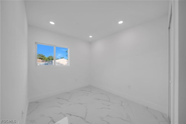 424 Alabama RD S, Lehigh Acres, FL 33936