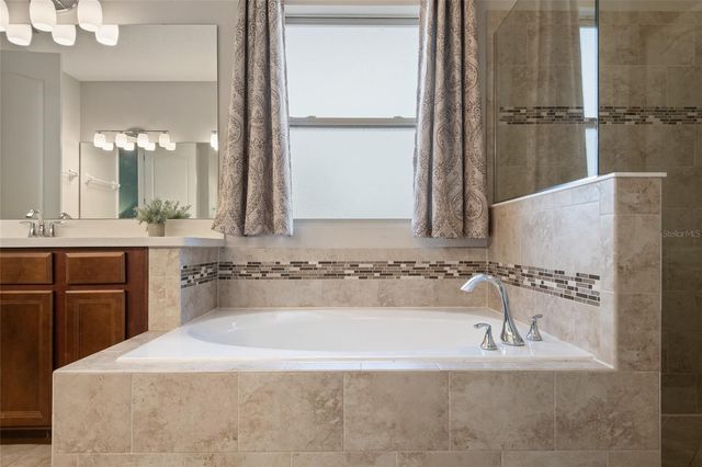 615 TIMBERVALE TRAIL, Clermont, FL 34715