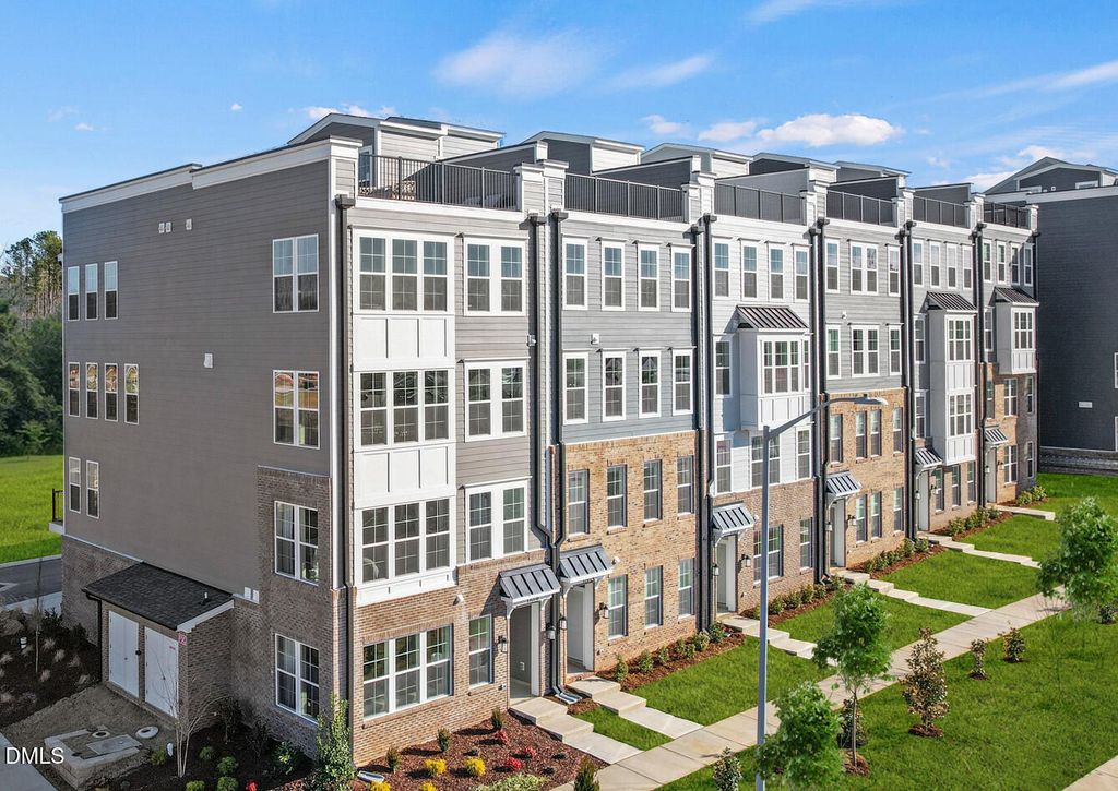 423 Grove Overlook Lane 100, Wake Forest, NC 27587