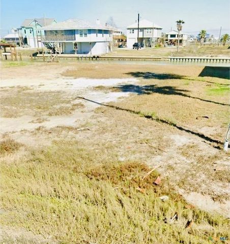 114 Channelview, Rockport, TX 78382