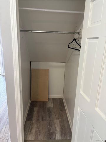 8420 Republic Avenue, Warren, MI 48089