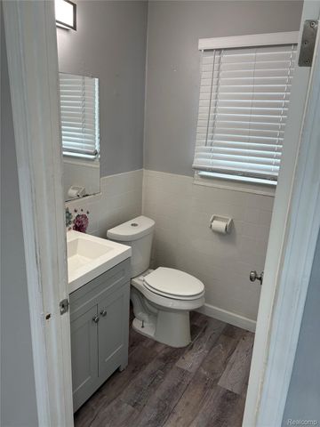 8420 Republic Avenue, Warren, MI 48089