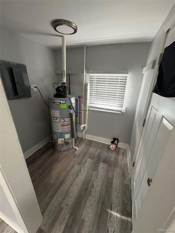 8420 Republic Avenue, Warren, MI 48089