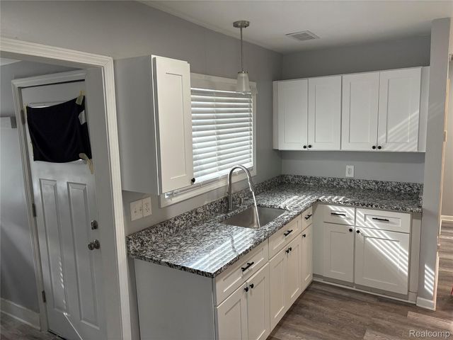 8420 Republic Avenue, Warren, MI 48089