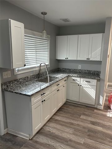 8420 Republic Avenue, Warren, MI 48089