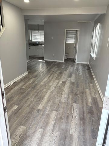 8420 Republic Avenue, Warren, MI 48089