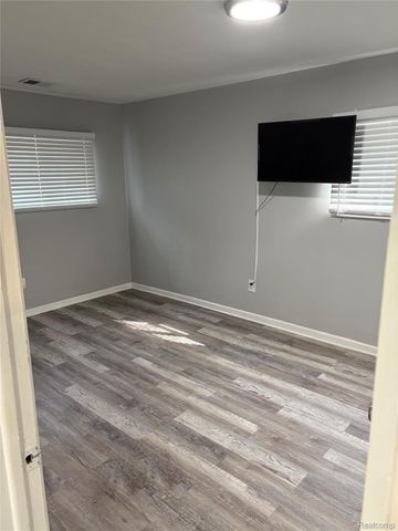 8420 Republic Avenue, Warren, MI 48089