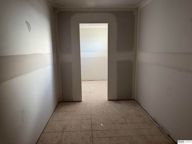 6213 N 209 Street, Elkhorn, NE 68022