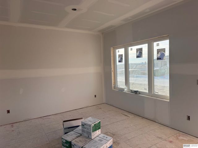 6213 N 209 Street, Elkhorn, NE 68022