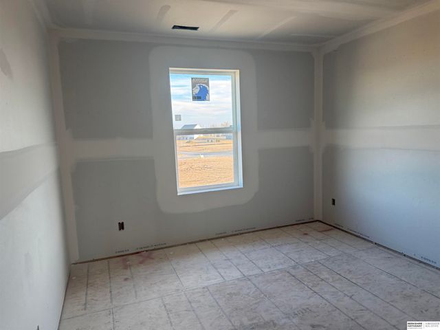 6213 N 209 Street, Elkhorn, NE 68022