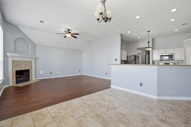 3206 Ivory Pointe Drive, League City, TX 77573