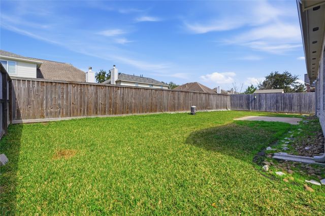3206 Ivory Pointe Drive, League City, TX 77573