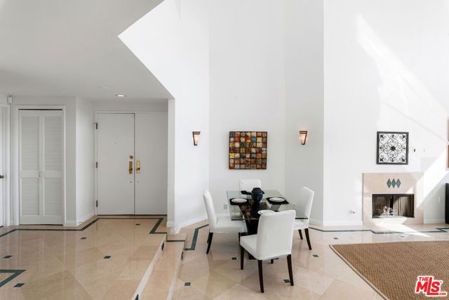 750 S Bundy Drive 302, Los Angeles, CA 90049