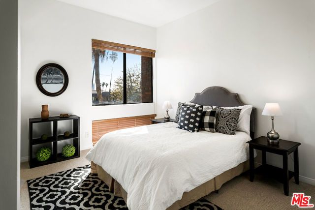 750 S Bundy Drive 302, Los Angeles, CA 90049