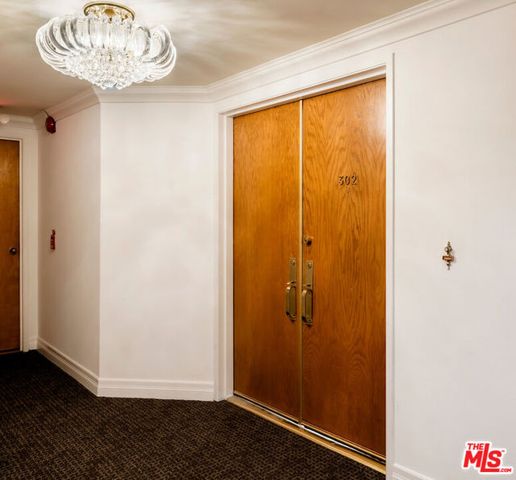 750 S Bundy Drive 302, Los Angeles, CA 90049