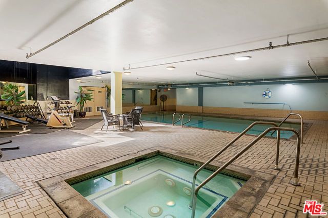 750 S Bundy Drive 302, Los Angeles, CA 90049