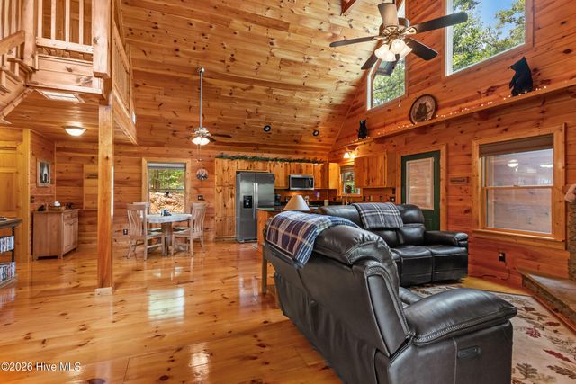 171 Laurel Oak Lane, Murphy, NC 28906