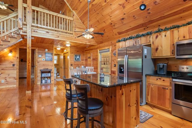 171 Laurel Oak Lane, Murphy, NC 28906