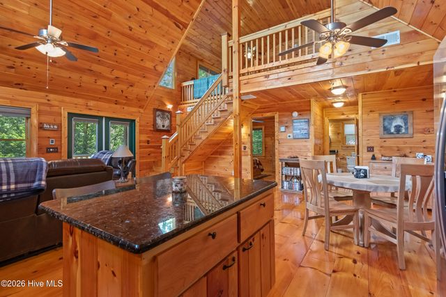 171 Laurel Oak Lane, Murphy, NC 28906