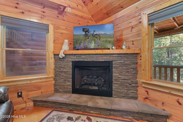 171 Laurel Oak Lane, Murphy, NC 28906
