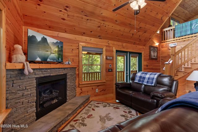 171 Laurel Oak Lane, Murphy, NC 28906