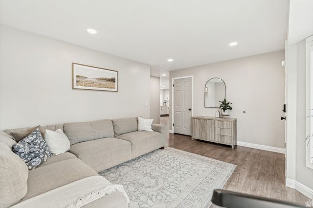 8337 S ETUDE DR, West Jordan, UT 84088