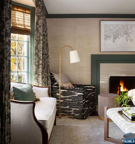 8 Howard Park Drive, Tenafly, NJ 07670