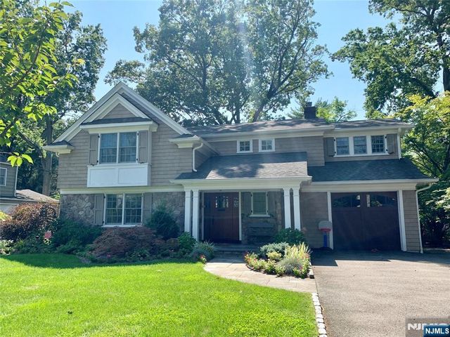 8 Howard Park Drive, Tenafly, NJ 07670