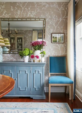 8 Howard Park Drive, Tenafly, NJ 07670