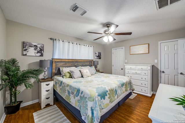 8180 FM 2146, Jourdanton, TX 78026