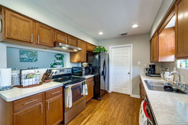 8180 FM 2146, Jourdanton, TX 78026